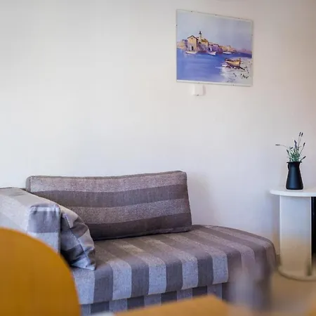 Appartement Arausa With Pool Vi Vodice