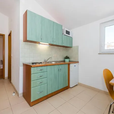 Appartement Arausa With Pool Vi Vodice